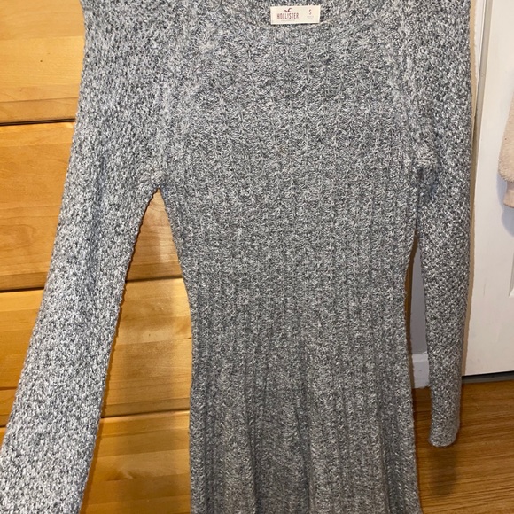 CUTE SIMPLE DRESS - Picture 2 of 3